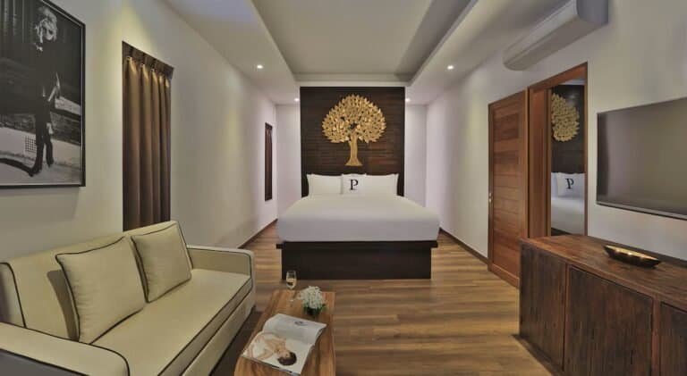 privilege-ezra-delux-room